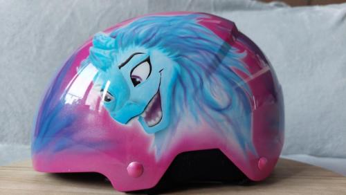 Raya Cartoon biker helmet design 07