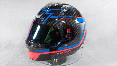 Nurburgring racing helmet design 02