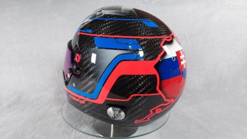 Nurburgring racing helmet design 03
