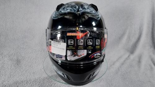 Raven moto helmet design 07
